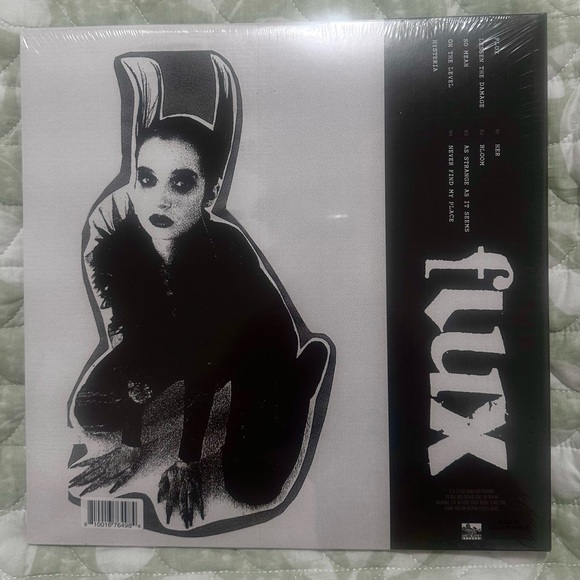 Poppy Flux Vinyl - Picture 3 of 3